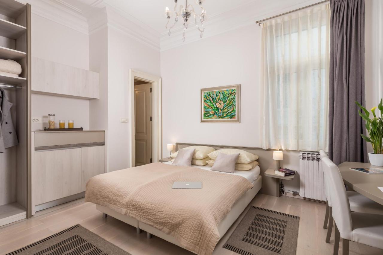 Villa Sokol Apartments Opatija Center Kültér fotó