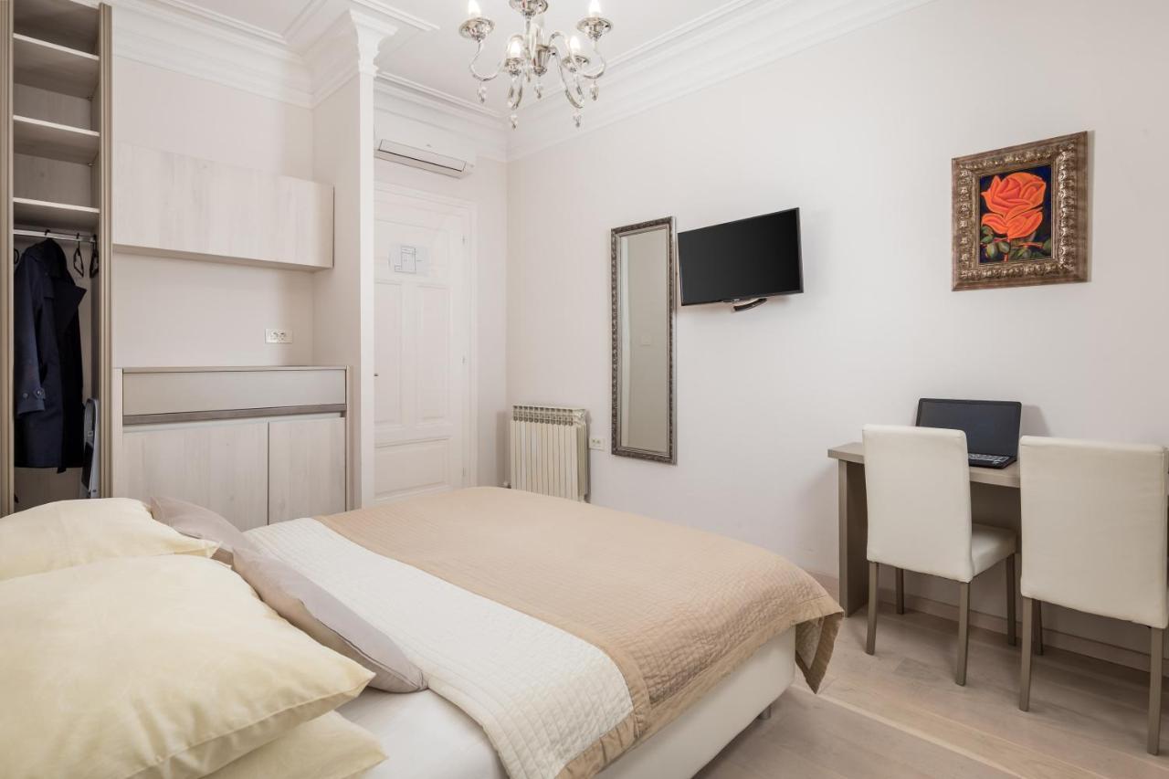 Villa Sokol Apartments Opatija Center Kültér fotó