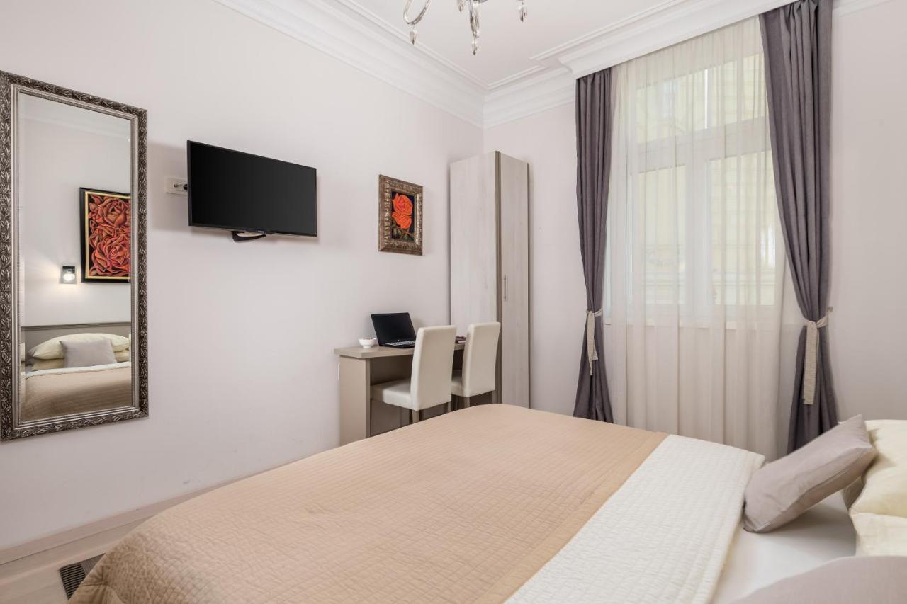 Villa Sokol Apartments Opatija Center Kültér fotó