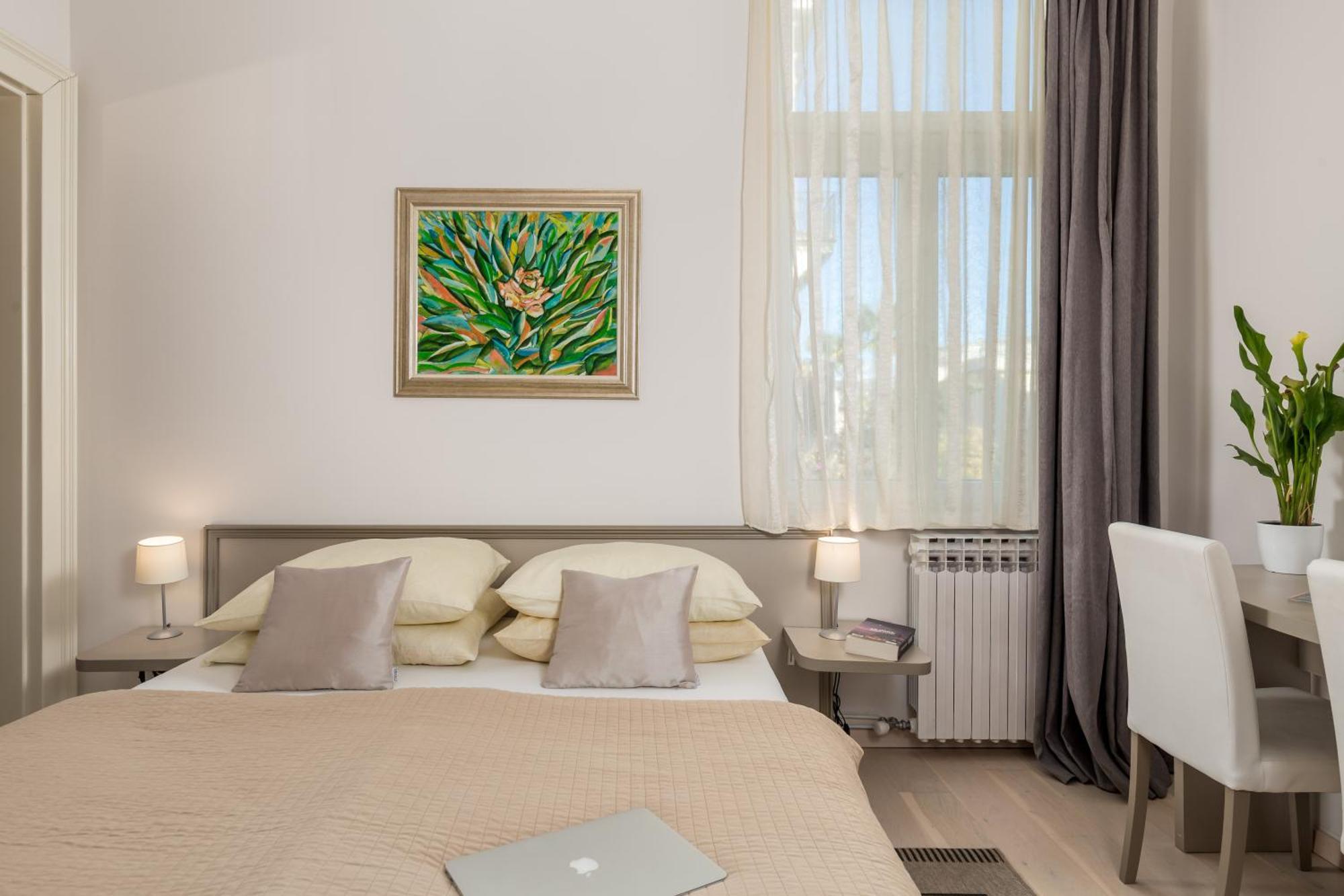 Villa Sokol Apartments Opatija Center Szoba fotó